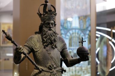 Das Rathaus zu Aachen: ein geschichtsträchtiger Ort (c) Peter Müllenberg