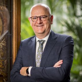 Herr Jos Lantmeeters
Vorsitzender der EMR
Gouverneur in der
Belgischen Provinz Limburg